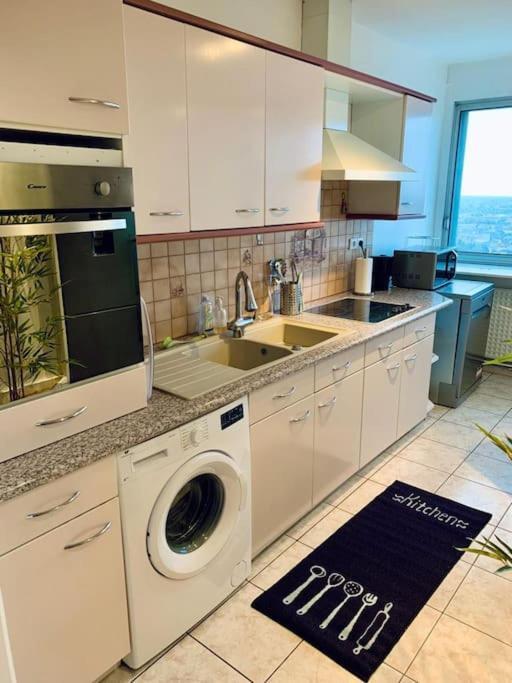 Grand Appartement 2 Chambres 5 Pers Max, Vue Panoramique Avec Parking ミュルーズ エクステリア 写真
