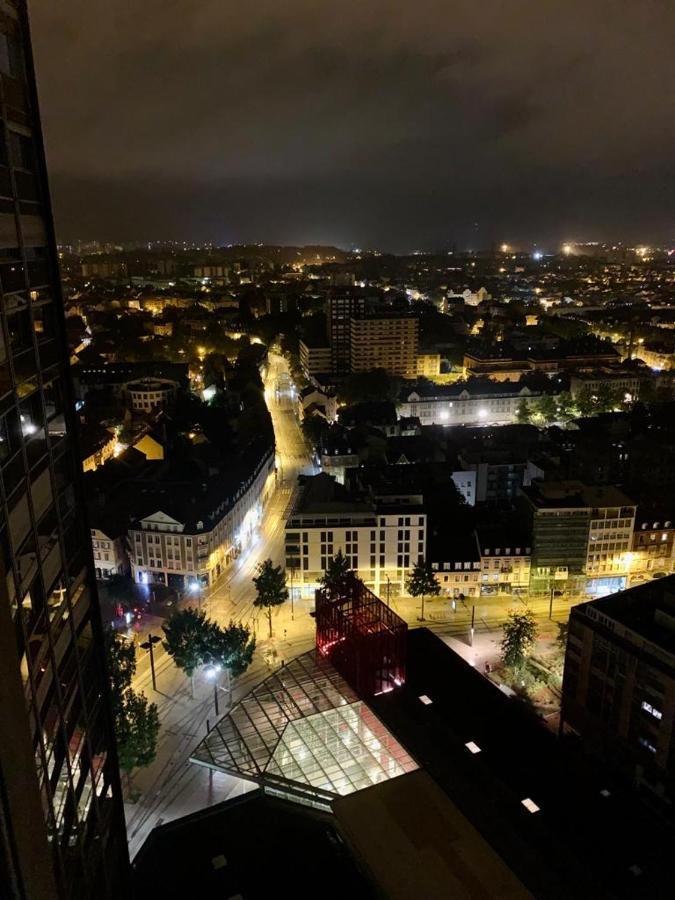 Grand Appartement 2 Chambres 5 Pers Max, Vue Panoramique Avec Parking ミュルーズ エクステリア 写真